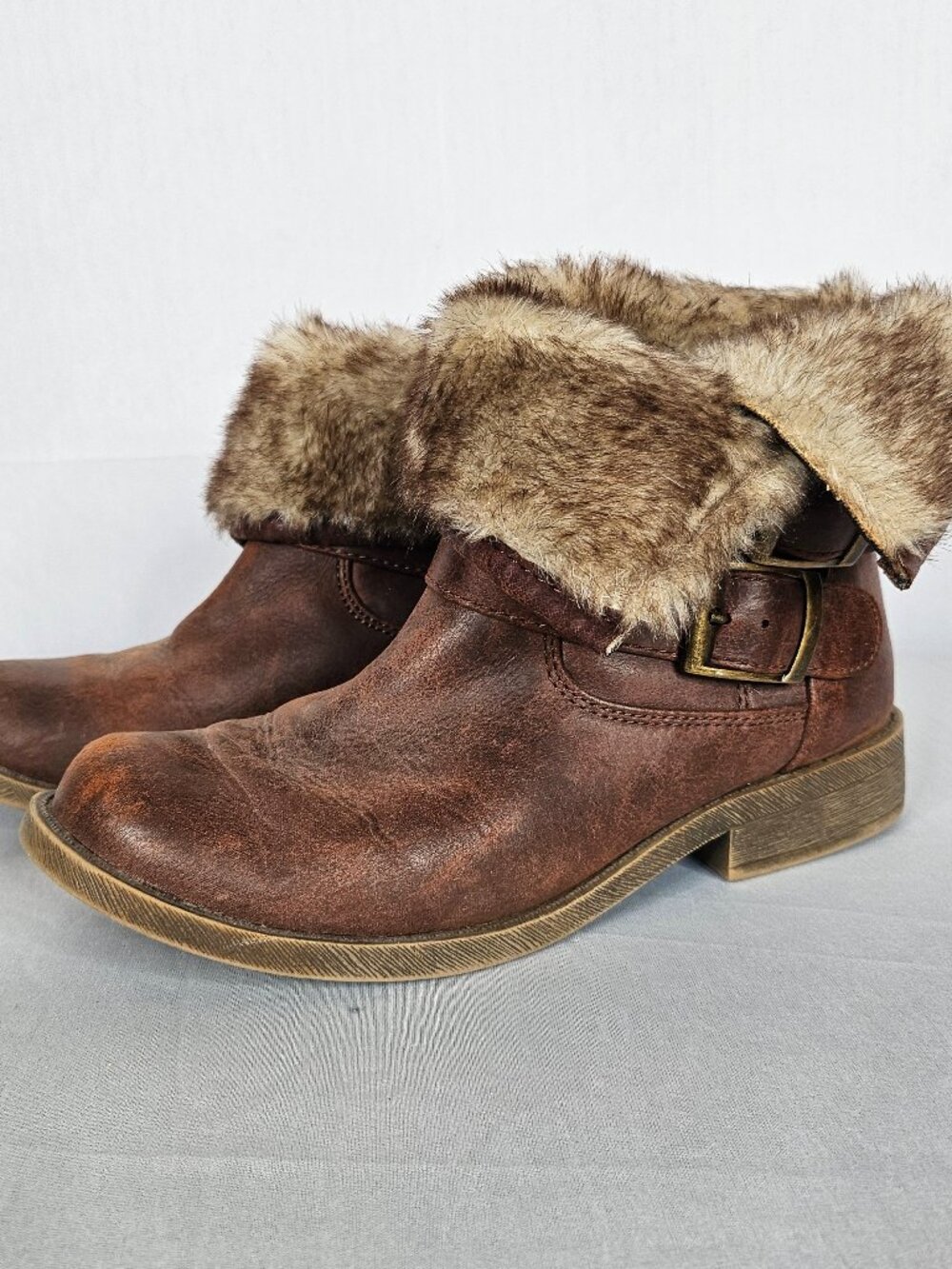 Austin Trading Co | Faux Fur Buckle Boots | Western Brown | Size 6.5